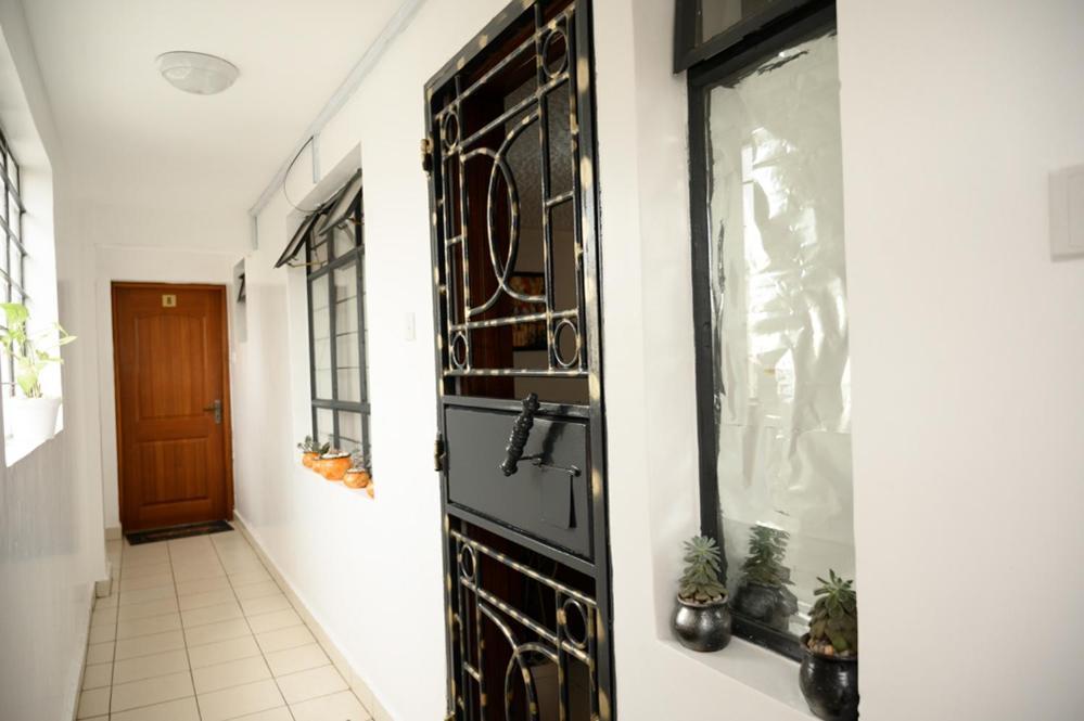 Furnished 1 Bedroom Apartment In Nairobi. 15 Mins To Cbd. Free Wi-Fi & Parking Exterior photo